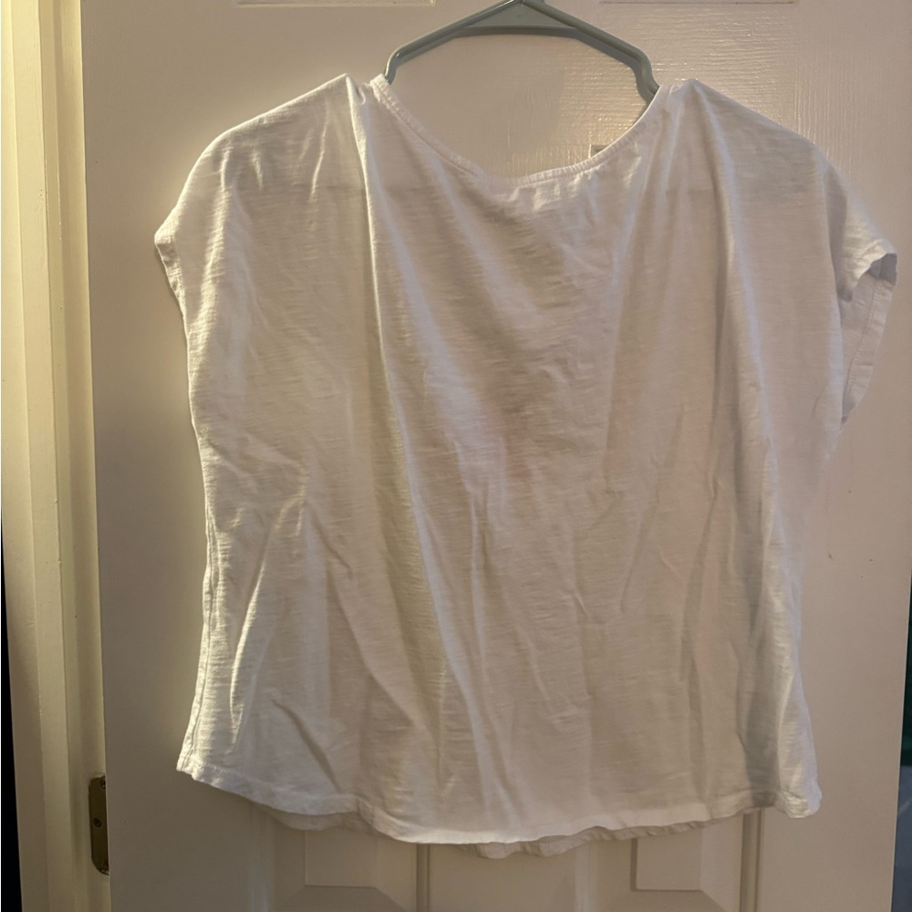 Jolie Women's Keyhole Back Top White Small